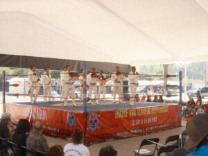 Luchadores en el evento Lucha por el Agua